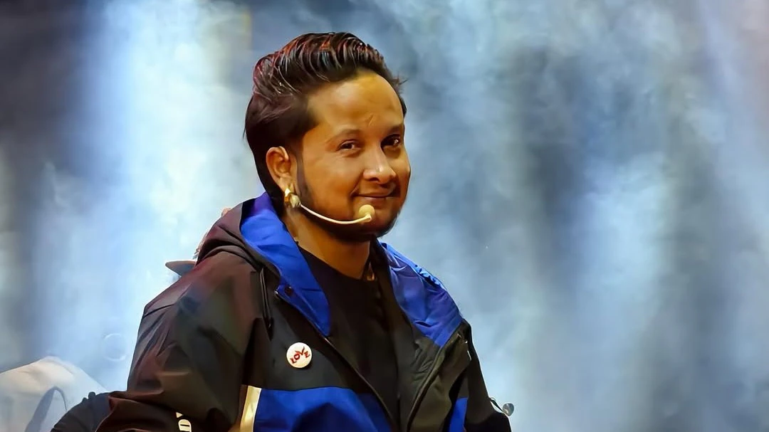 Pawandeep's last live show before accident